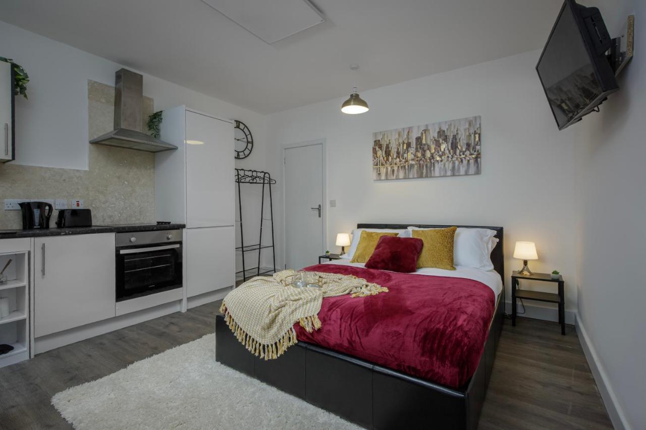 King Sized Luxury - Stylish Studio Flat Blackpool Bagian luar foto