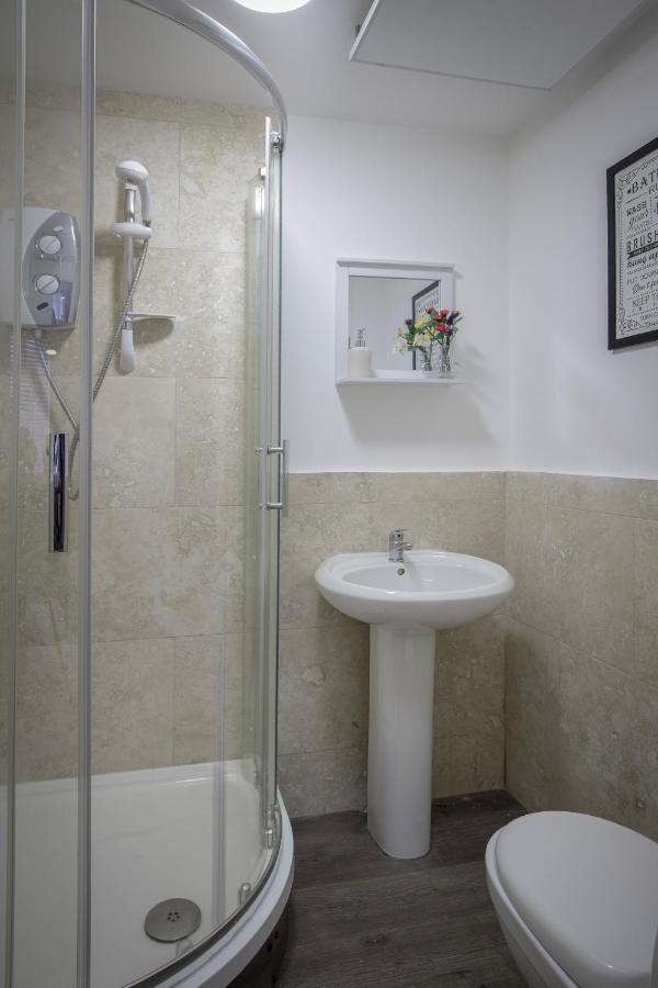King Sized Luxury - Stylish Studio Flat Blackpool Bagian luar foto