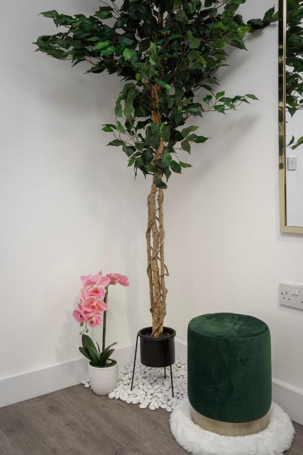 King Sized Luxury - Stylish Studio Flat Blackpool Bagian luar foto