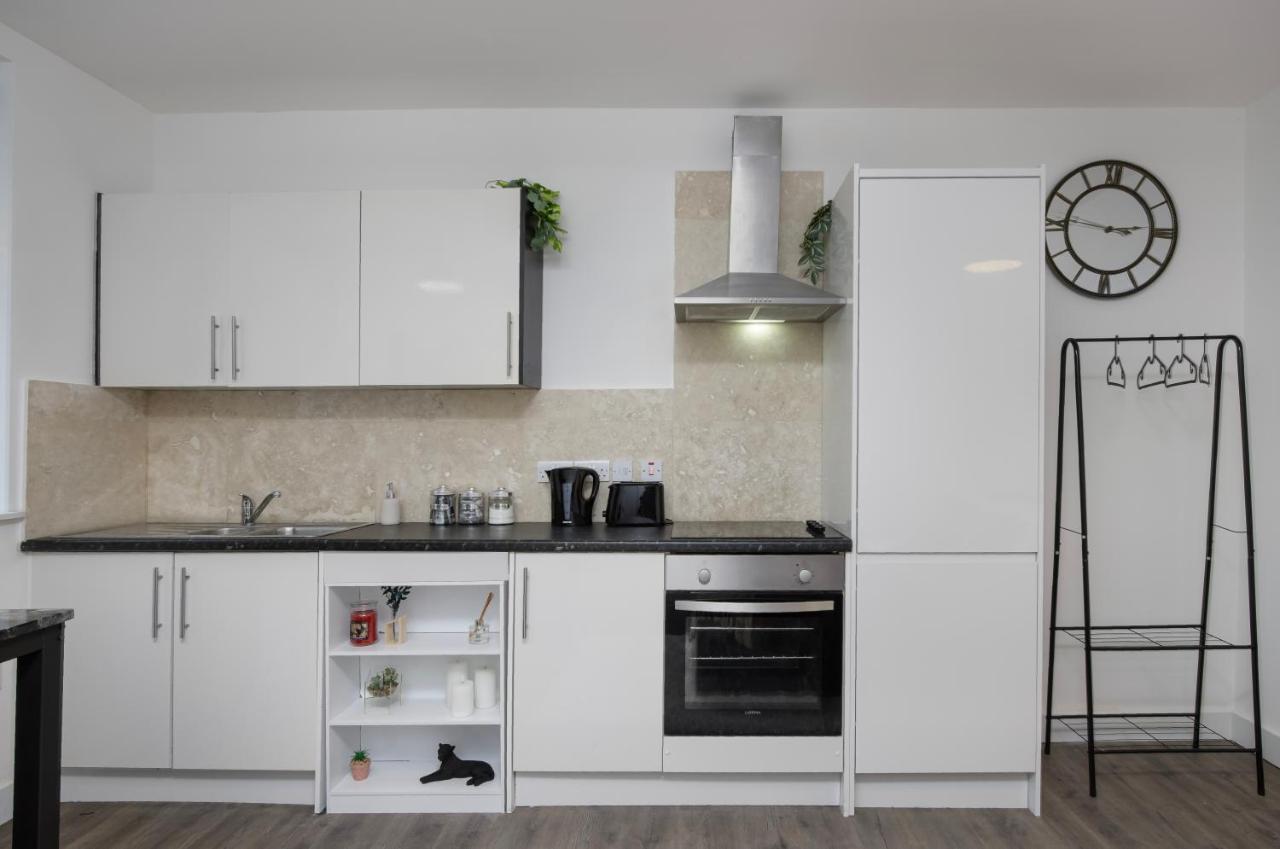 King Sized Luxury - Stylish Studio Flat Blackpool Bagian luar foto